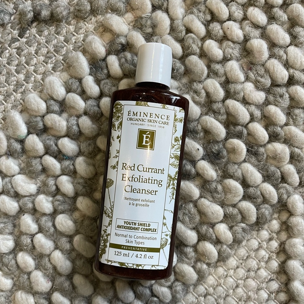 Red Currant Exfoliating Cleanser